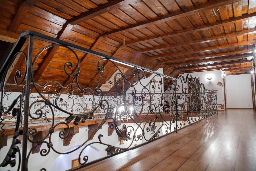 Karalinski Falvarok Tyzengauza Hotel Korolino  Quarto foto