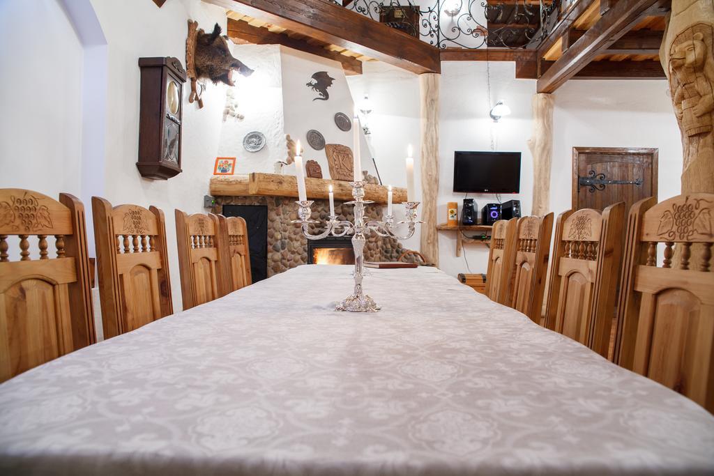 Karalinski Falvarok Tyzengauza Hotel Korolino  Quarto foto