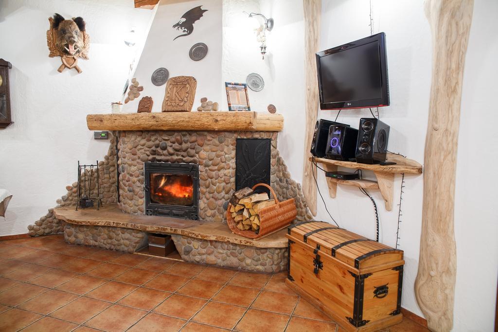 Karalinski Falvarok Tyzengauza Hotel Korolino  Quarto foto